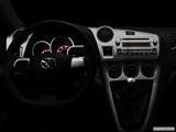  Centered wide dash shot photo